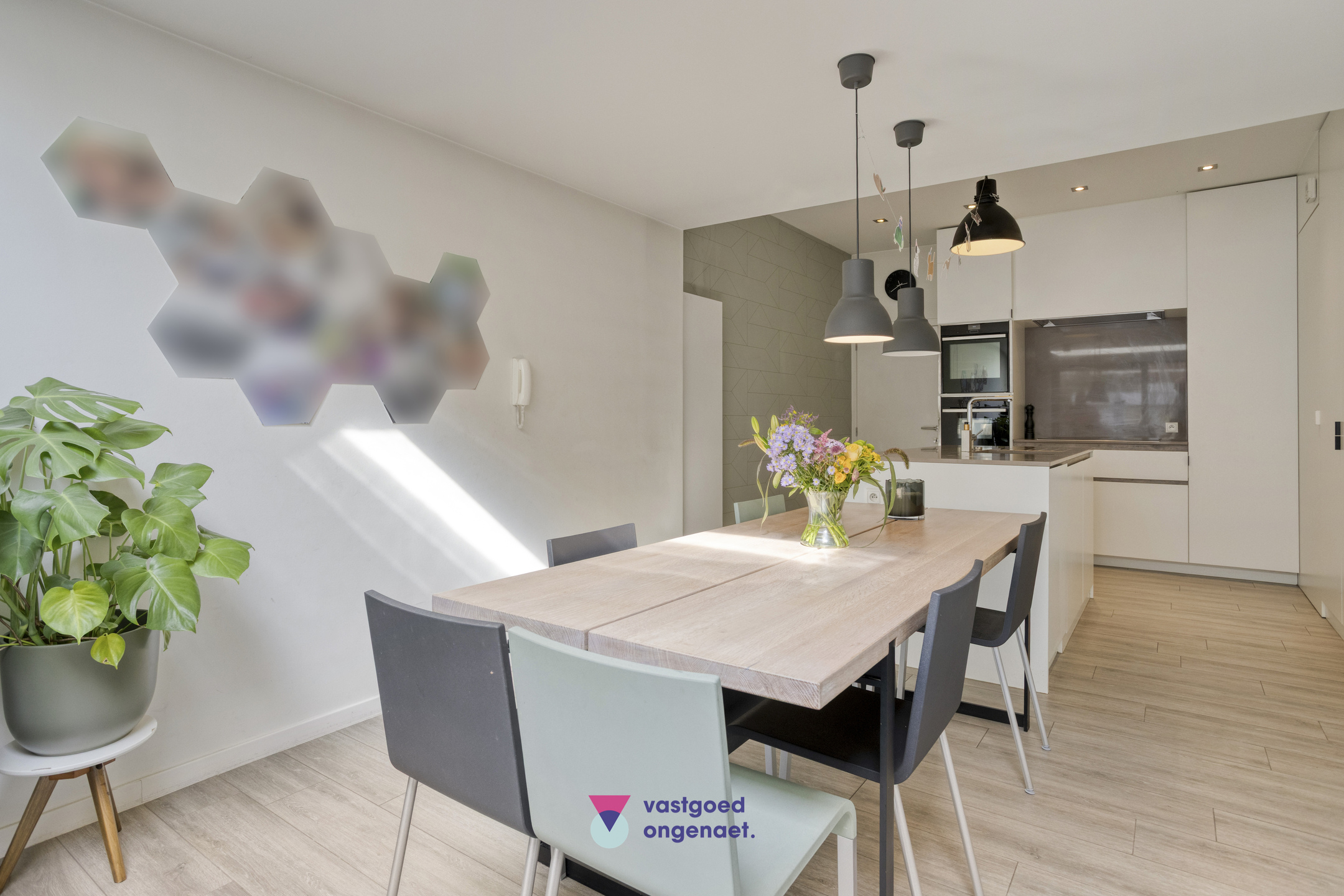 Knokkestraat519000GentBE-11_logo_web